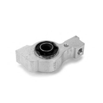 Peugeot 407 első lengőkar szilent