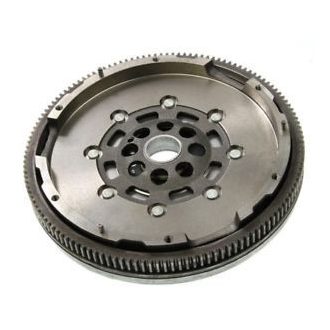 SKODA OCTAVIA 1.8 TSI (160Le) kettős tömegű lendkerék